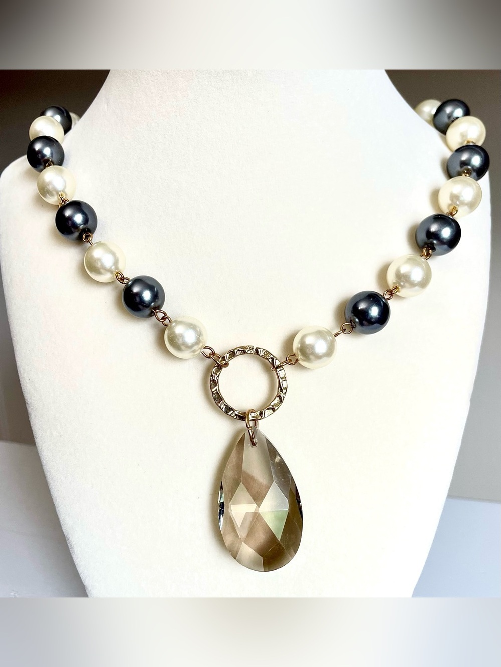 Vintage Ivory & Charcoal Pearl Smoky Prism Crystal Pendant Necklace Gold Tone
